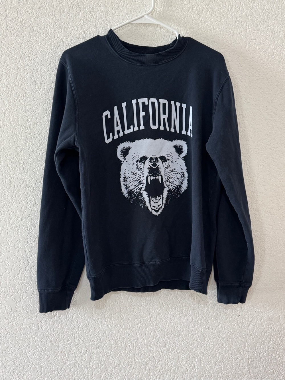Brandy Melville pullover